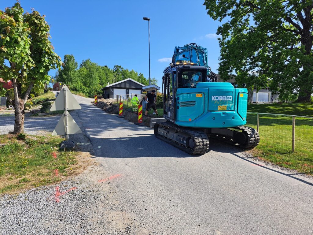 67ede853887db36be40b9907 dig main